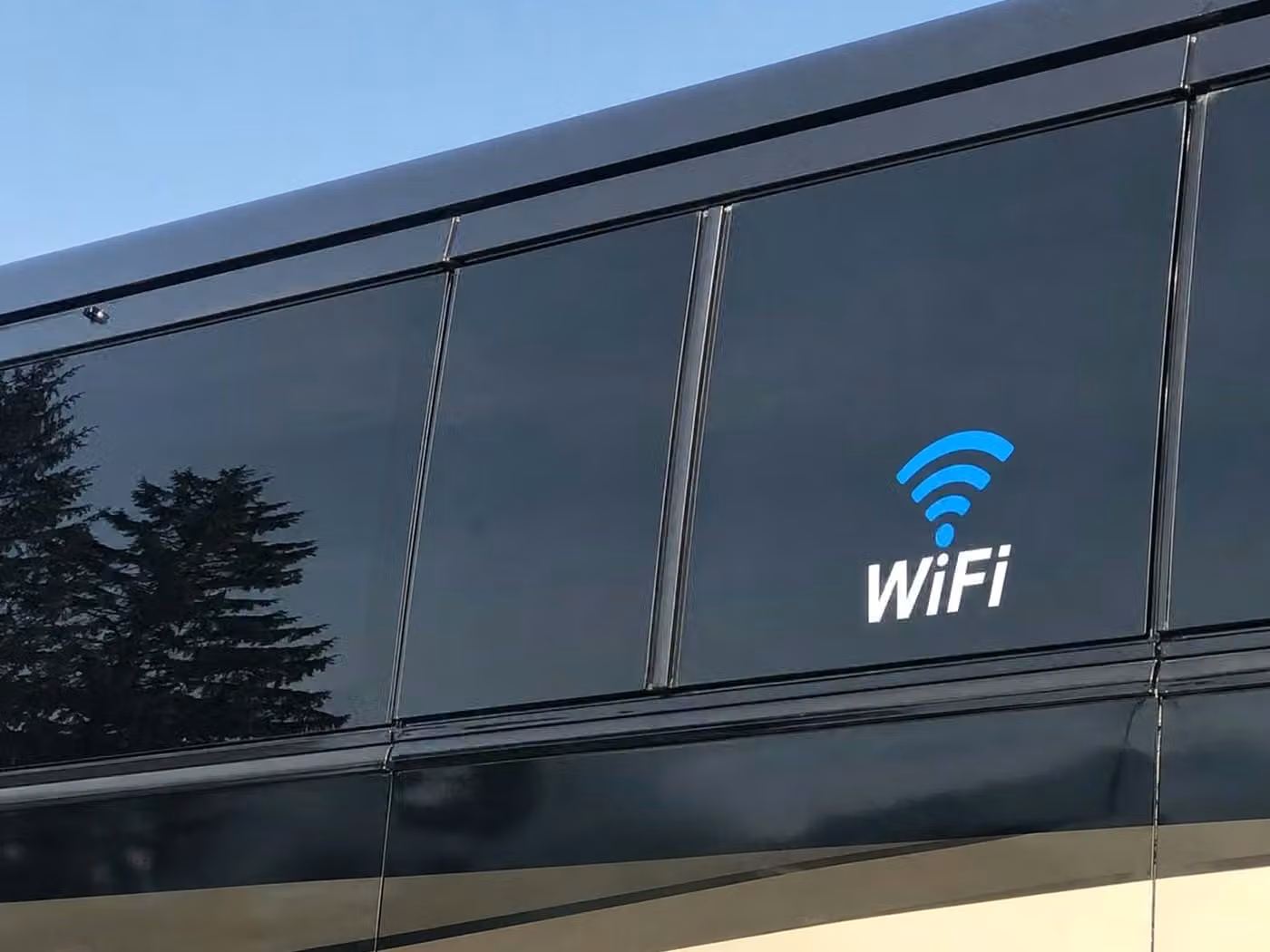 brownsburg 20 passenger minibus wifi