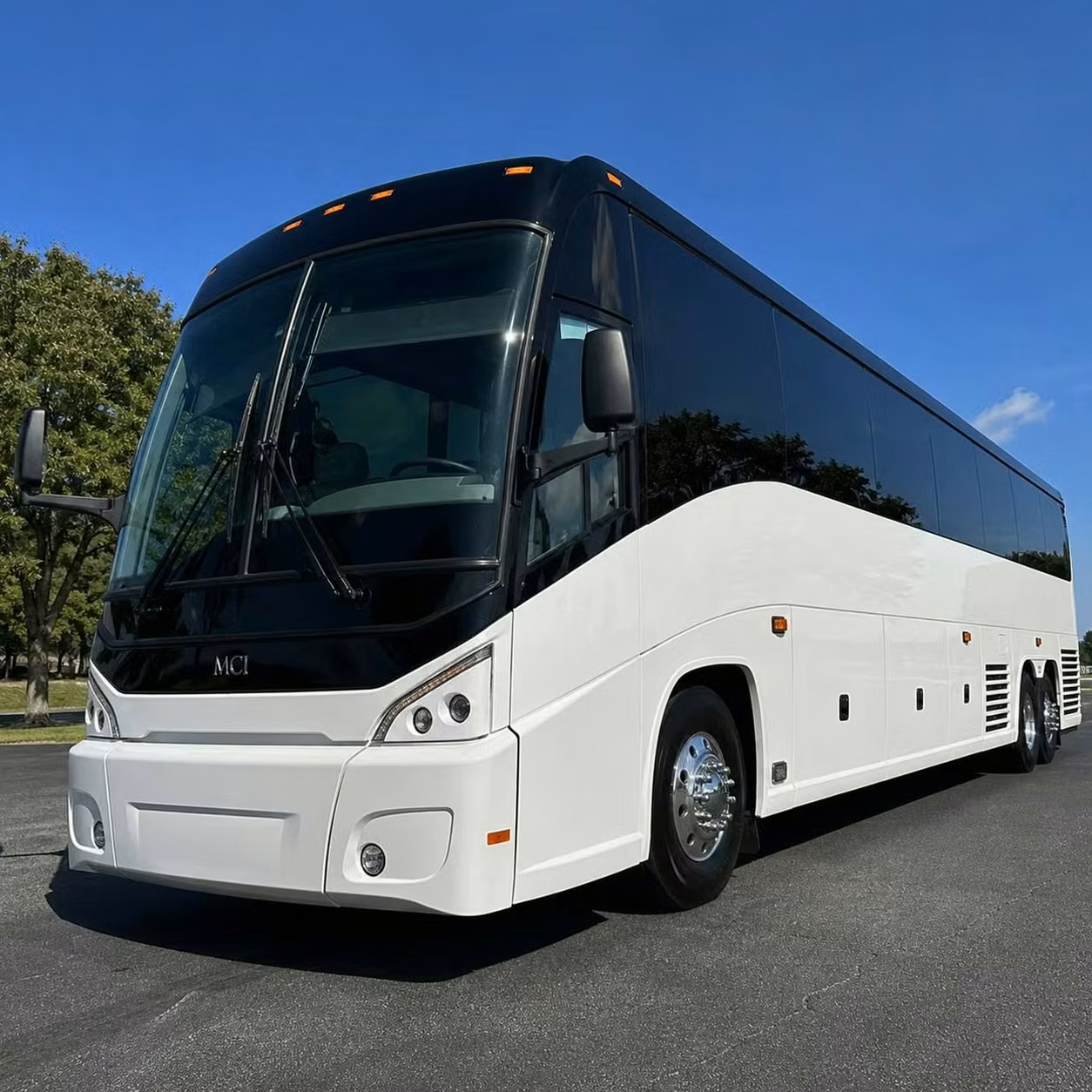 brownsburg vip sprinter limos and executive buses for artists and backstage guests